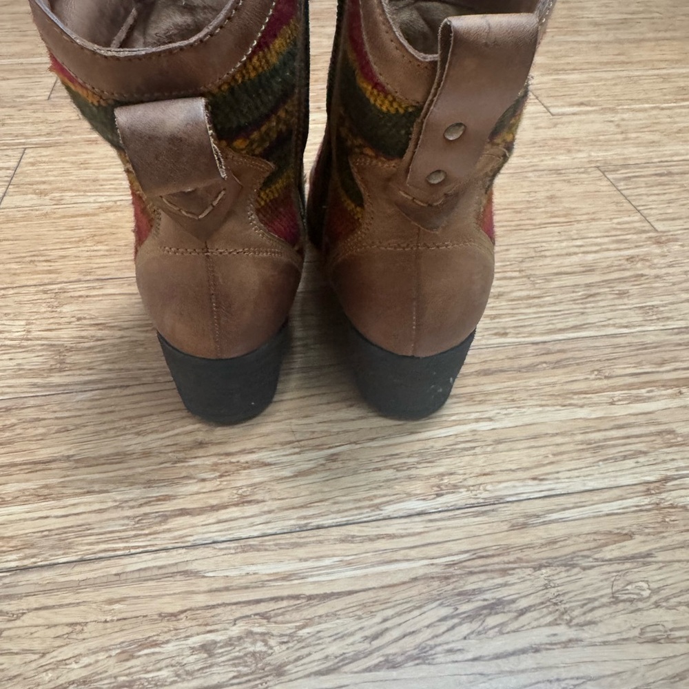 Born Tan Leather Boots - Picture 7 of 14